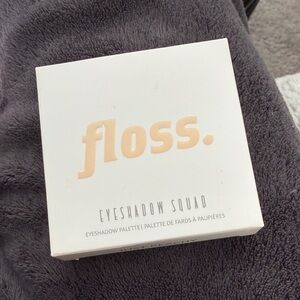 Eyeshadow Squad Palette - Cream jus peachy New